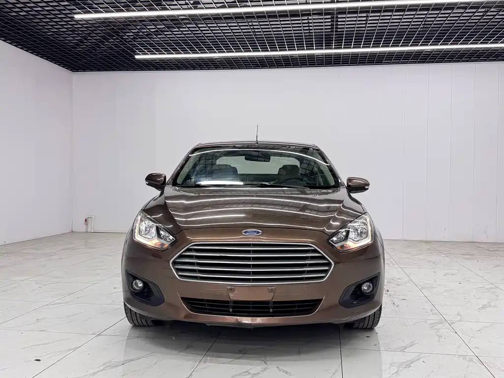 Escort 2017 1.5L automatic comfort model купить на сайте DeffCars