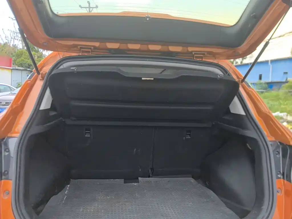 Southeast DX3 2016 1.5T CVT flagship model купить на сайте DeffCars