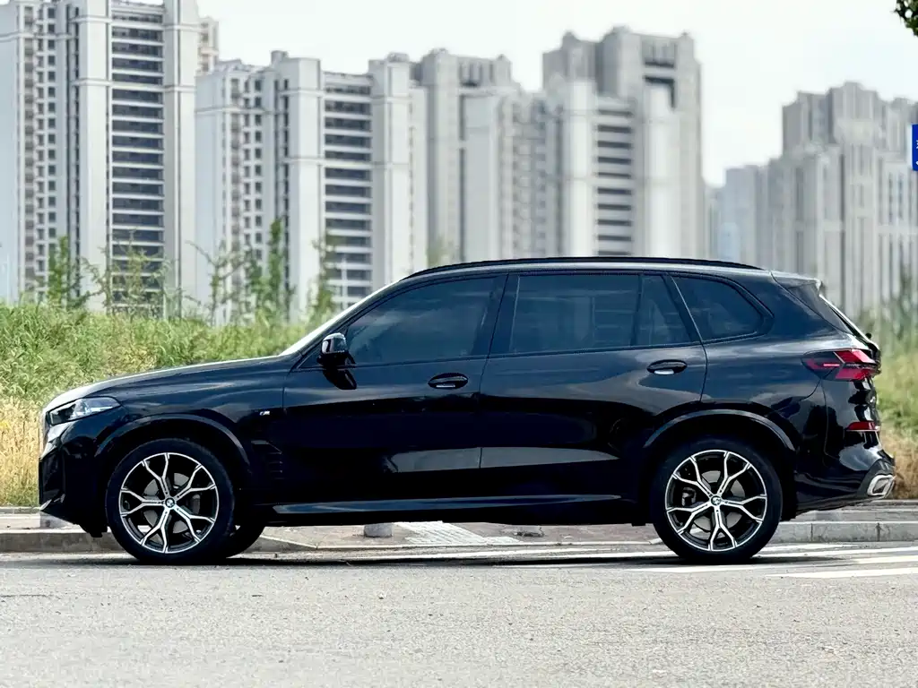 BMW X5 2025 xDrive 30Li Exclusive M Sports Night Package купить на сайте DeffCars
