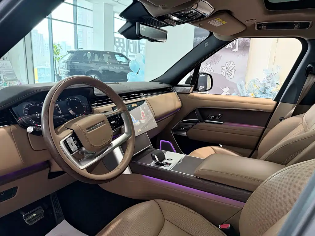 Range Rover 2024 3.0 L6 400PS Genesis Extended Edition купить на сайте DeffCars