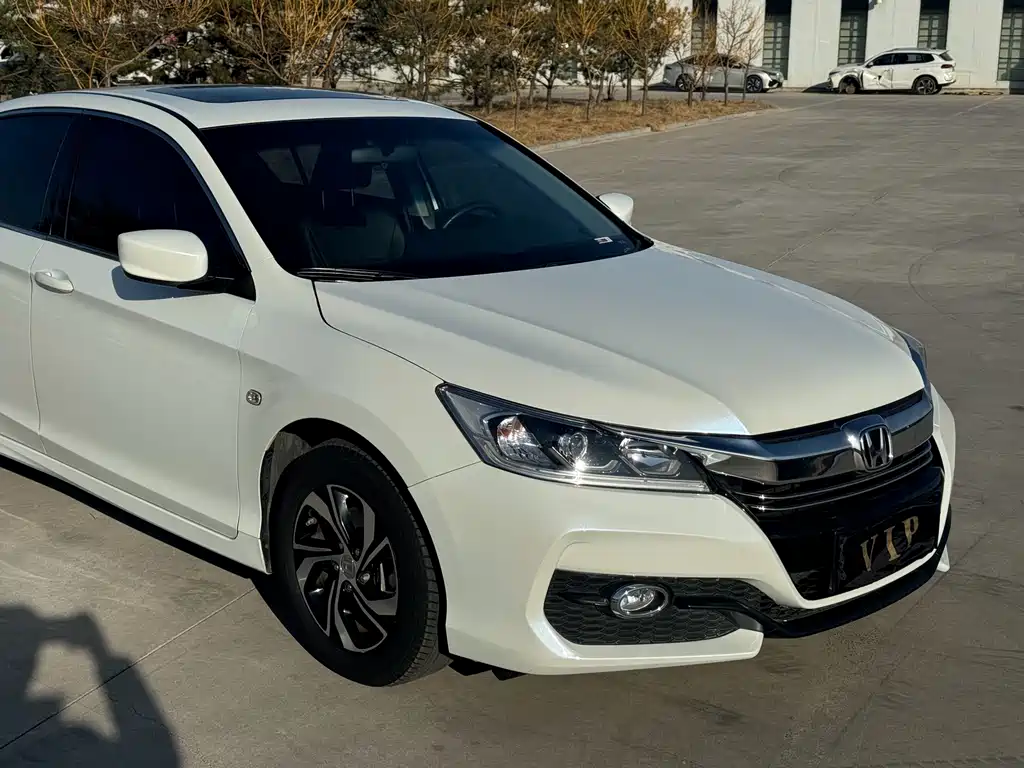 Accord 2016 2.0L Elite Edition купить на сайте DeffCars
