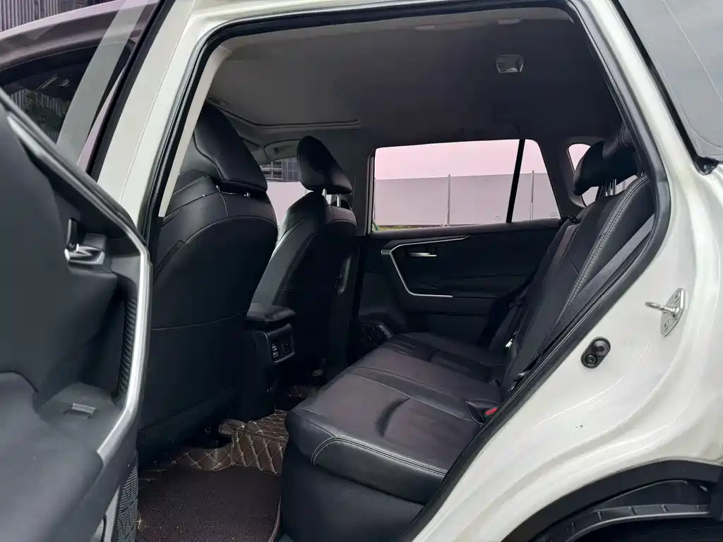 Wilanda 2020 Dual Engine 2.5L E-CVT Two-wheel Drive Deluxe Edition купить на сайте DeffCars