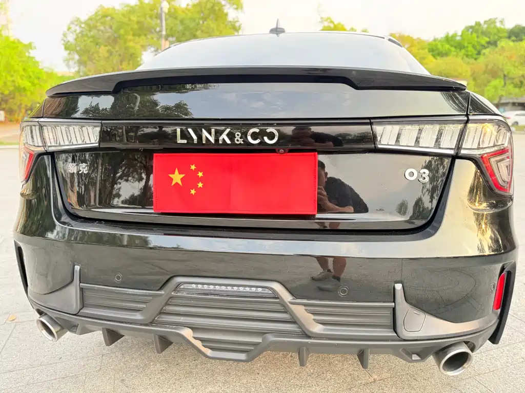 Lynk & Co 03 2022 2.0TD DCT Pro купить на сайте DeffCars