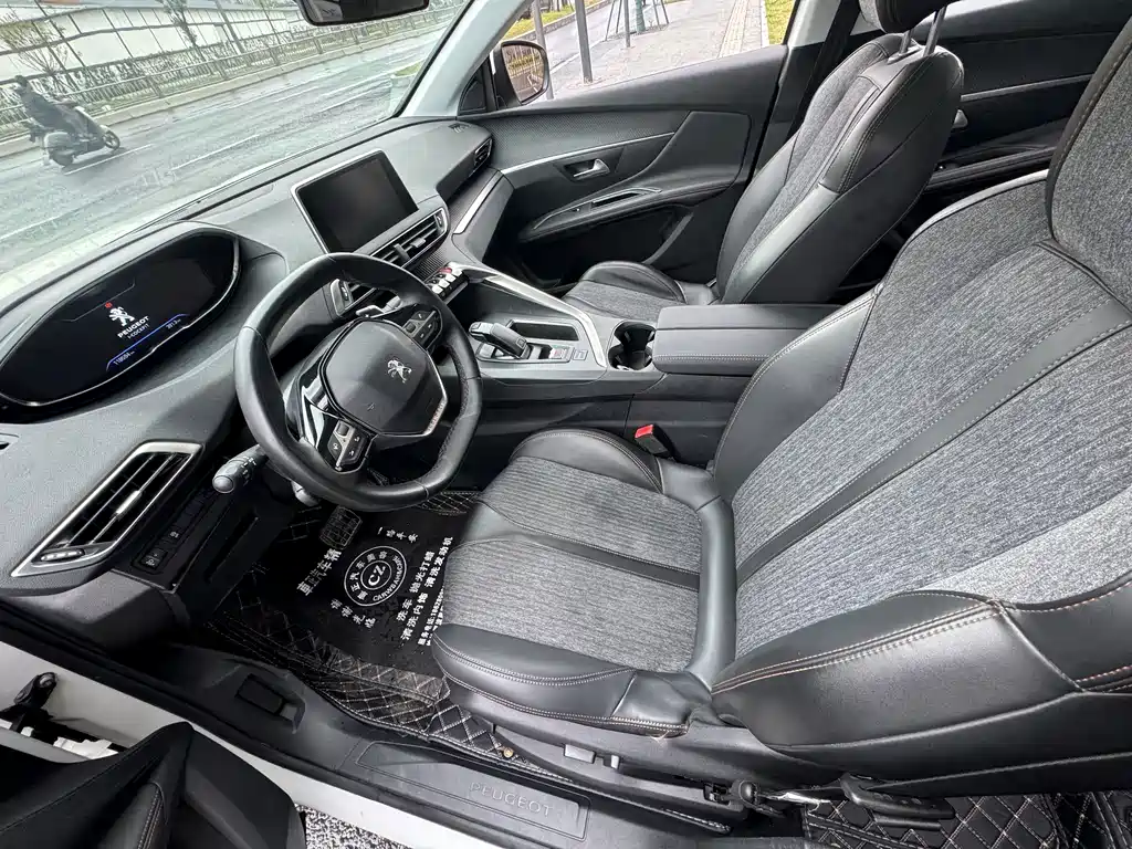 Peugeot 5008 2017 350THP 7-seater Elite Edition купить на сайте DeffCars