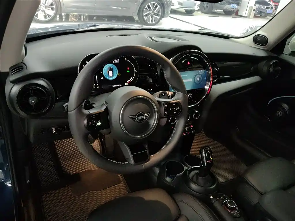 MINI 2022 2.0T COOPER S Artist купить на сайте DeffCars