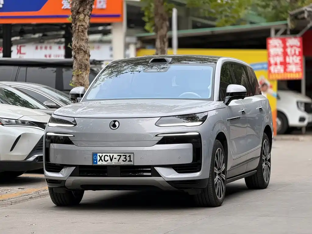 Denza N9 2025 Honor model купить на сайте DeffCars
