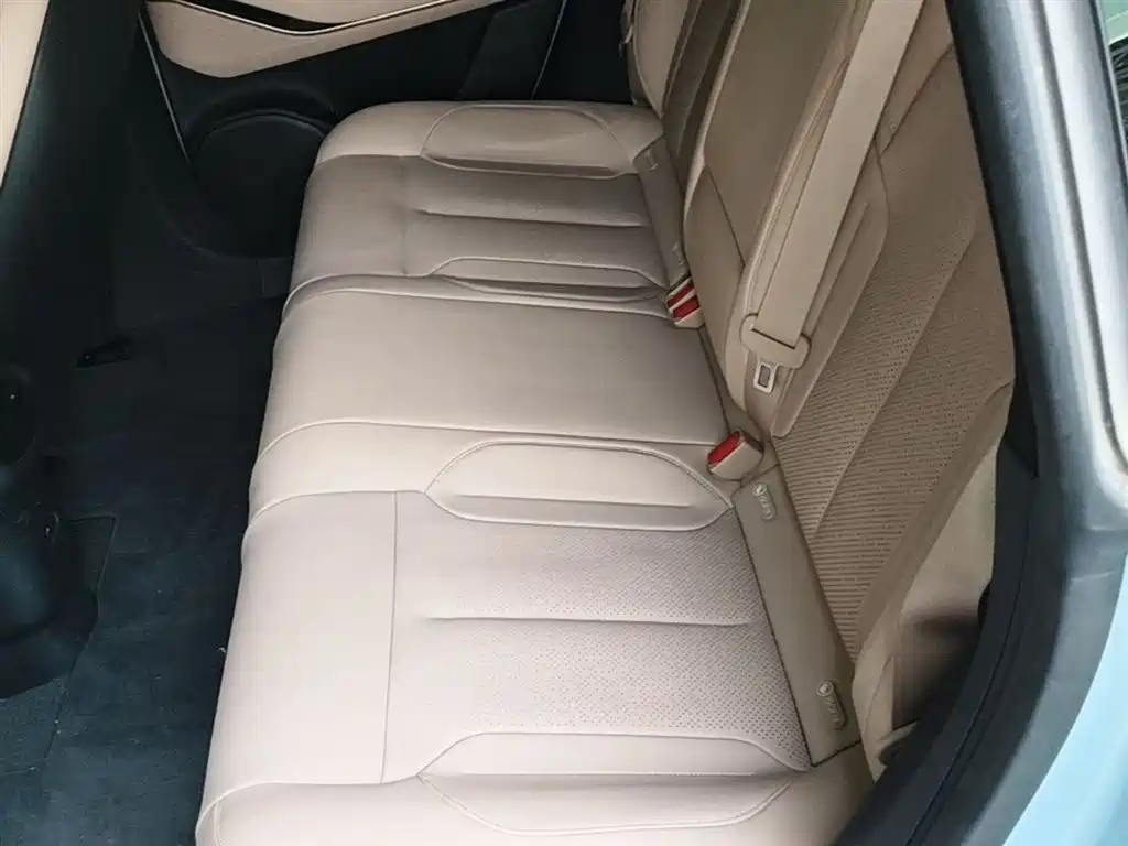 NIO ET5T 2024 model 75kWh Touring купить на сайте DeffCars