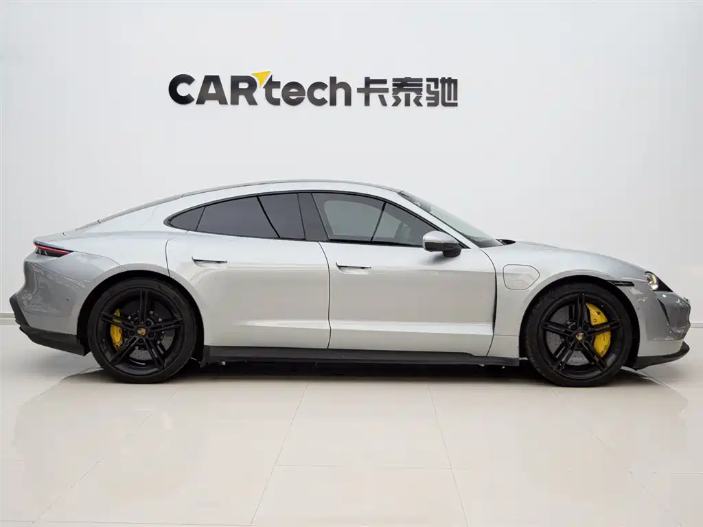 Taycan 2019 Taycan 4S купить на сайте DeffCars