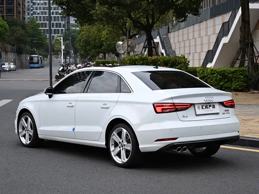 Audi A3 2019 Limousine 35 TFSI Fashion Type National VI купить на сайте DeffCars