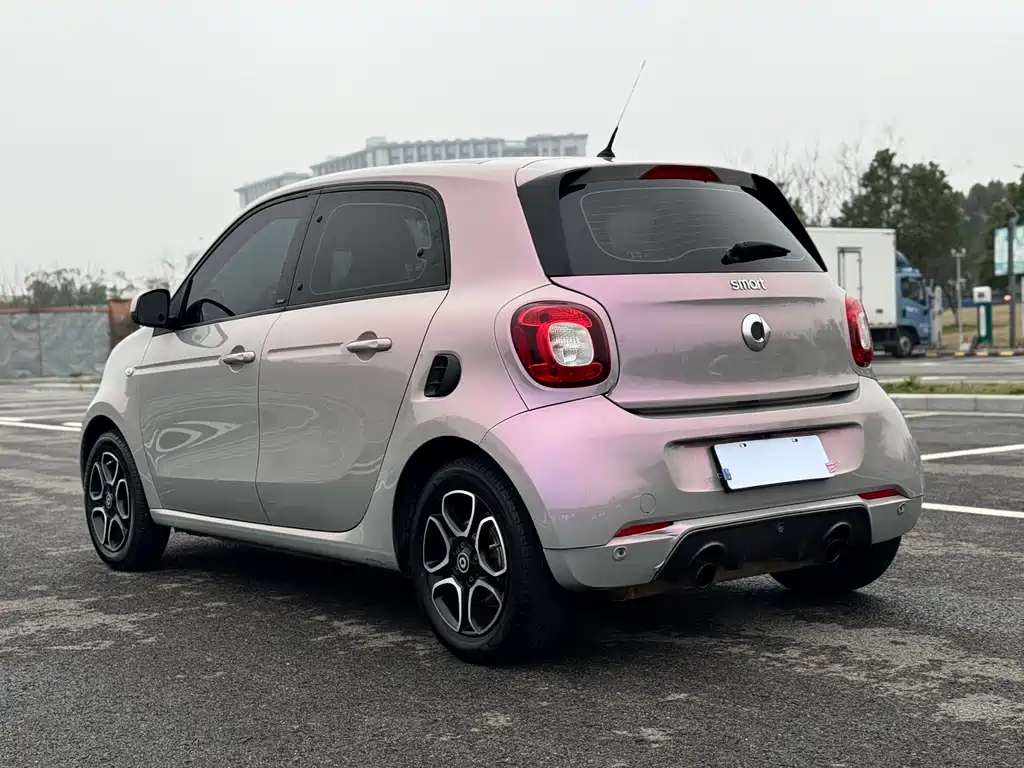 smart forfour 2016 0.9T 66kW Pioneer Edition купить на сайте DeffCars