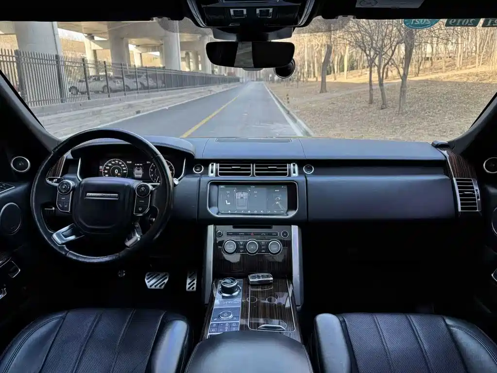 Range Rover 2017 3.0 SC V6 Vogue Extended Edition купить на сайте DeffCars