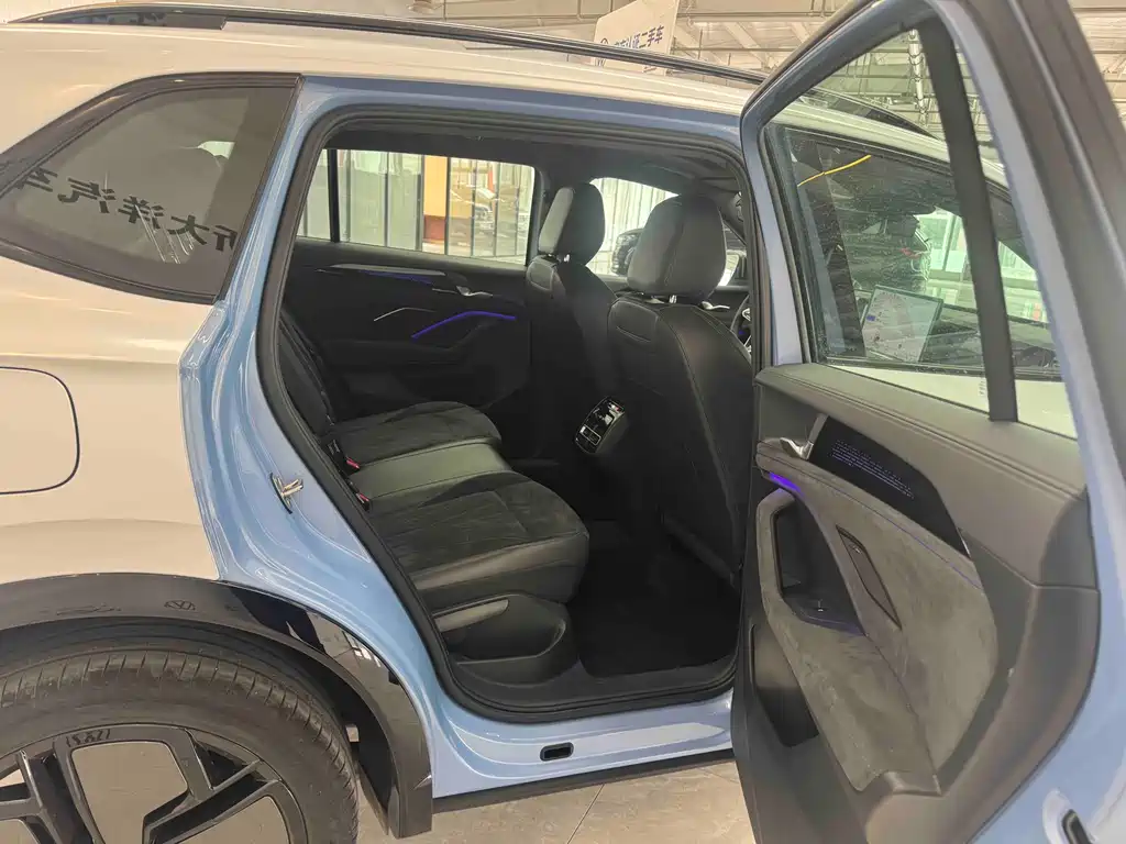 Tiguan L 2024 PRO 380TSI four-wheel drive R-Line Zhizun Edition купить на сайте DeffCars