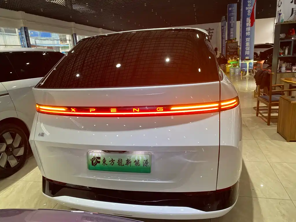 Xpeng X9 2024 model 702 super long battery life Max купить на сайте DeffCars