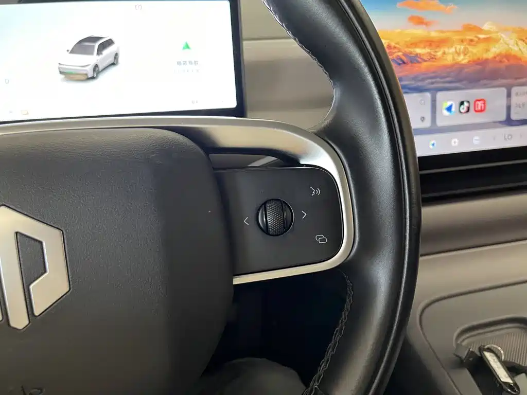 C16 2024 Pure Electric 520 Exclusive Edition купить на сайте DeffCars