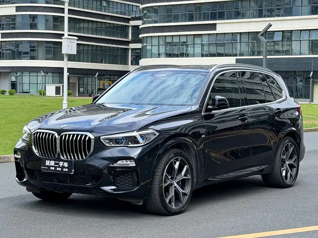 BMW X5 imported 2021 facelift xDrive40i exclusive M sports package купить на сайте DeffCars