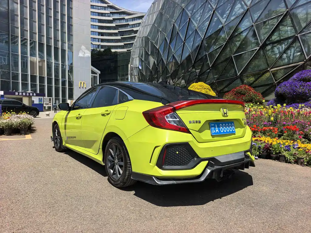 Civic 2019 220TURBO CVT Dynamic Edition National V купить на сайте DeffCars