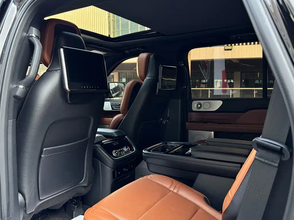 Navigator 2019 3.5T Honor Edition National VI купить на сайте DeffCars