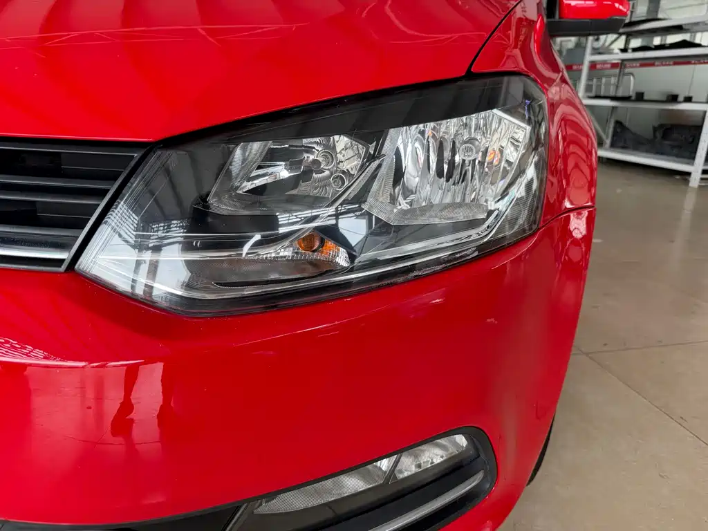 Polo 2016 1.6L Automatic Comfort Edition купить на сайте DeffCars