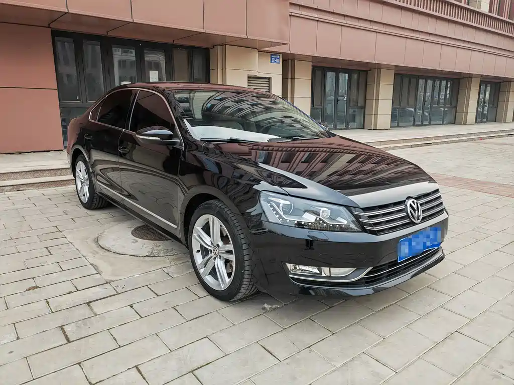Passat 2015 2.0TSI DSG Royal Edition купить на сайте DeffCars