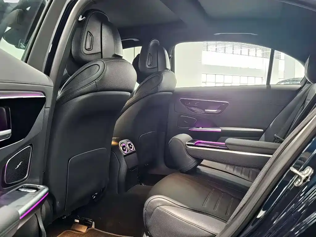 Mercedes-Benz C-Class 2024 C 260 L Sports Edition купить на сайте DeffCars