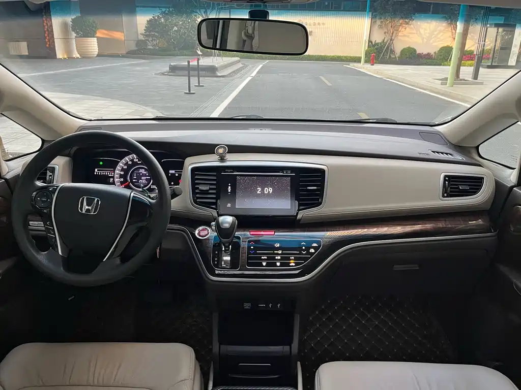 Odyssey 2017 2.4L Deluxe Edition купить на сайте DeffCars