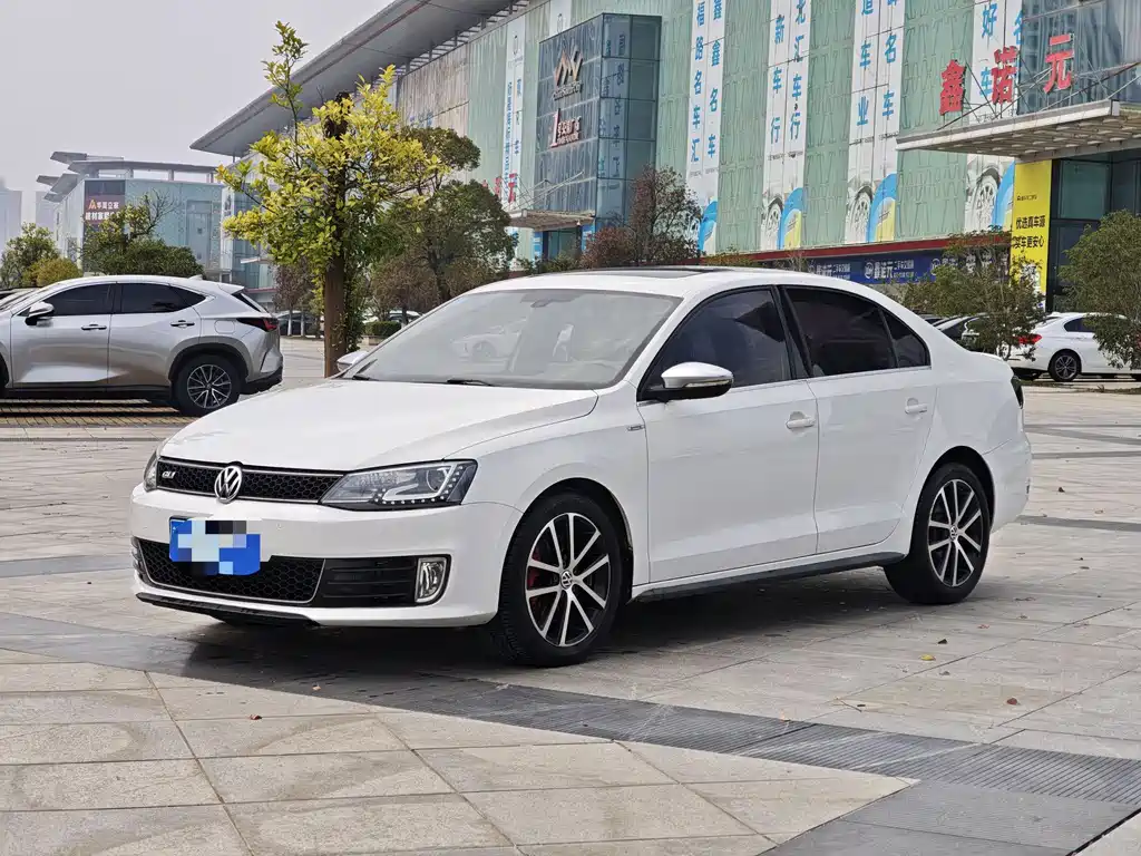 Sagitar 2013 2.0TSI GLI купить на сайте DeffCars