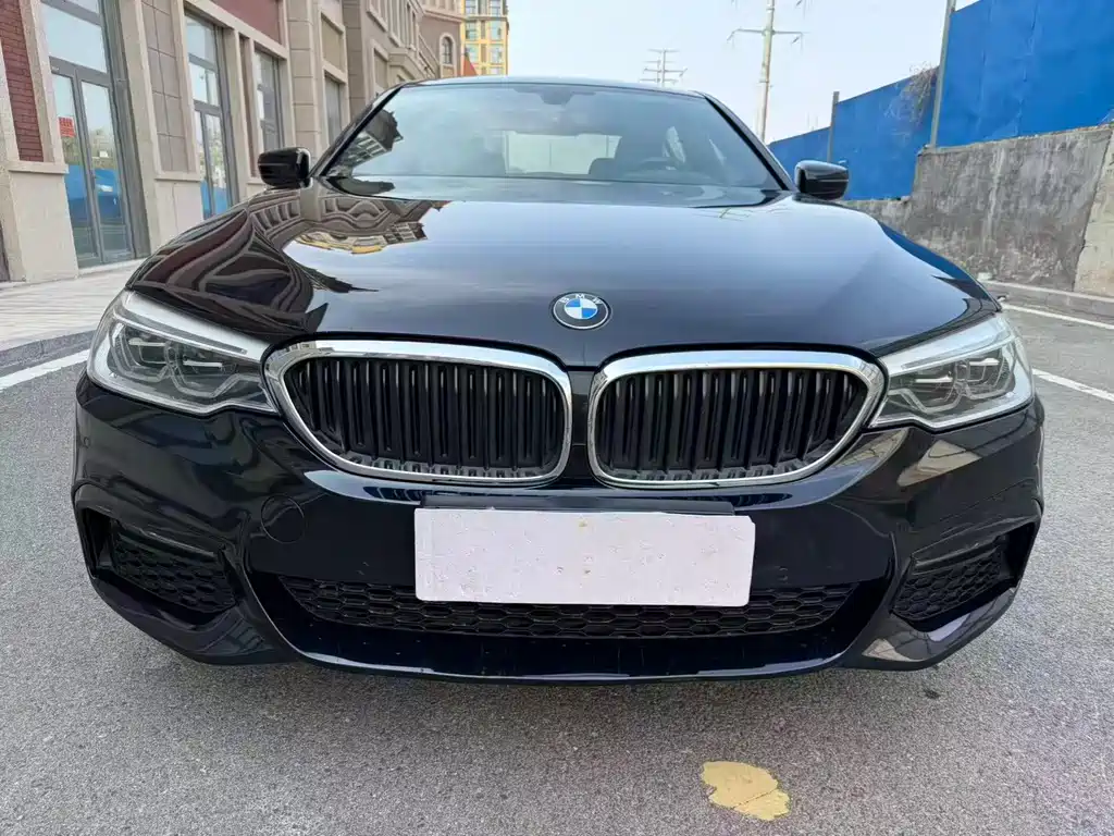 BMW 5 Series 2018 525Li M Sports Package купить на сайте DeffCars