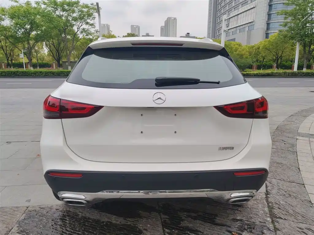 Mercedes-Benz GLA 2023 GLA 200 купить на сайте DeffCars