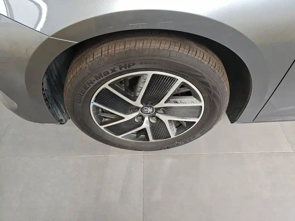 Qin L 2024 DM-i 120KM leading model купить на сайте DeffCars
