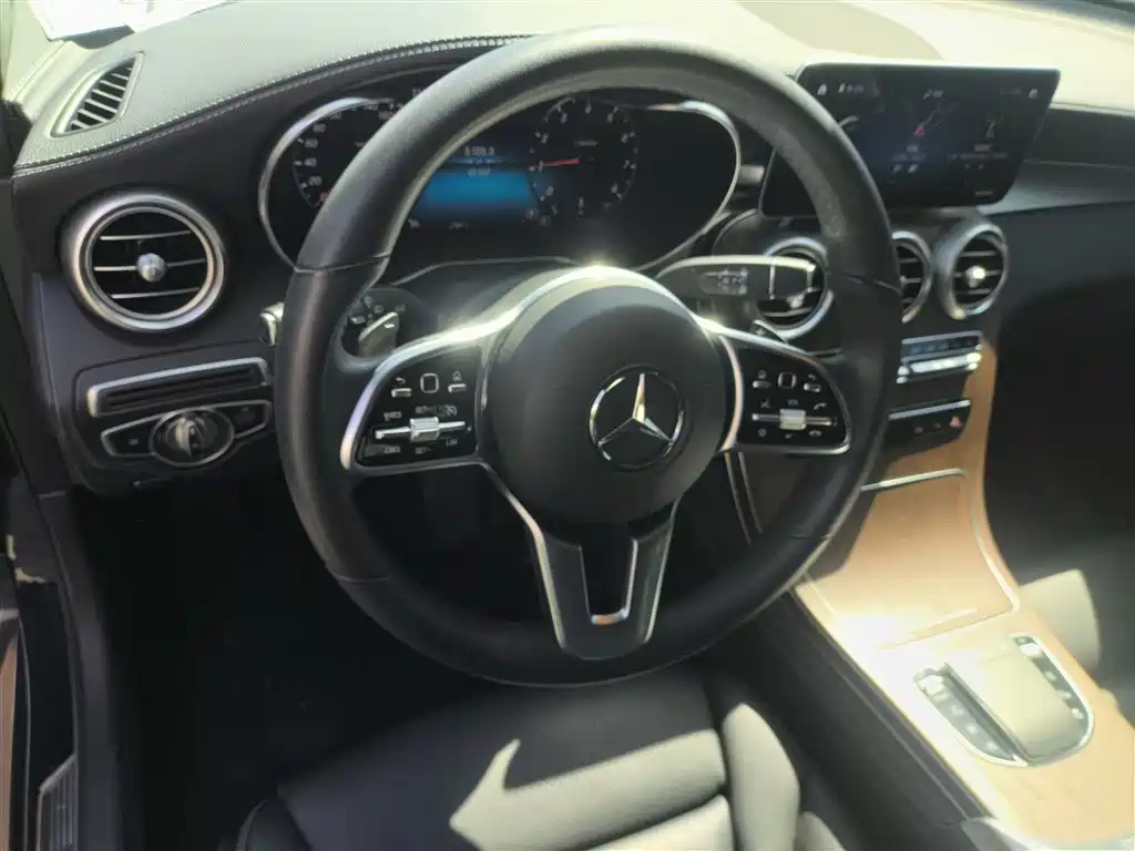Mercedes-Benz GLC 2020 GLC 300 L 4MATIC Dynamic купить на сайте DeffCars