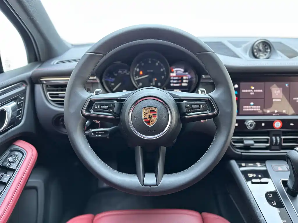 Macan 2026 Macan 2.0T Dream Edition купить на сайте DeffCars