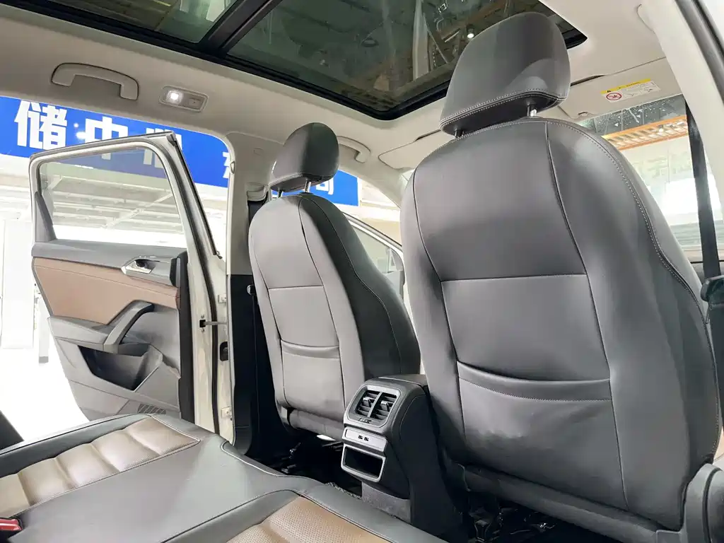 Tuyue 2019 280TSI two-wheel drive flagship version National VI купить на сайте DeffCars
