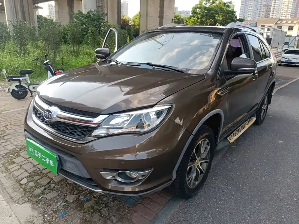 BYD S7 2017 1.5T manual premium model купить на сайте DeffCars