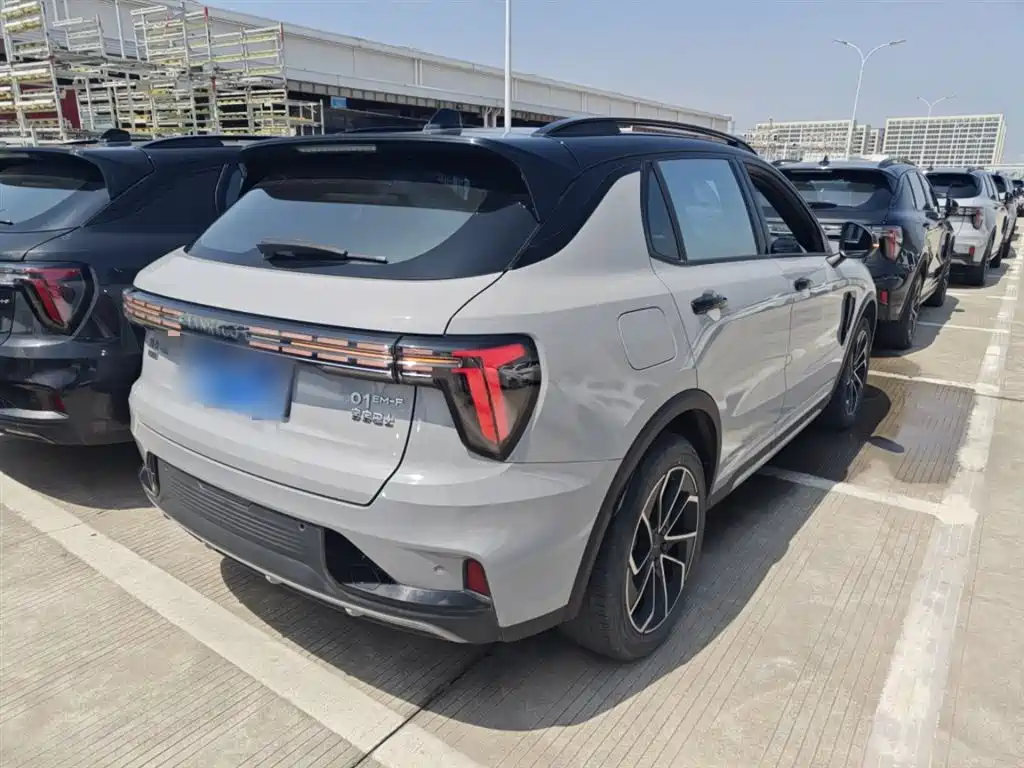 Lynk & Co 01 2023 1.5TD EM-F AM купить на сайте DeffCars