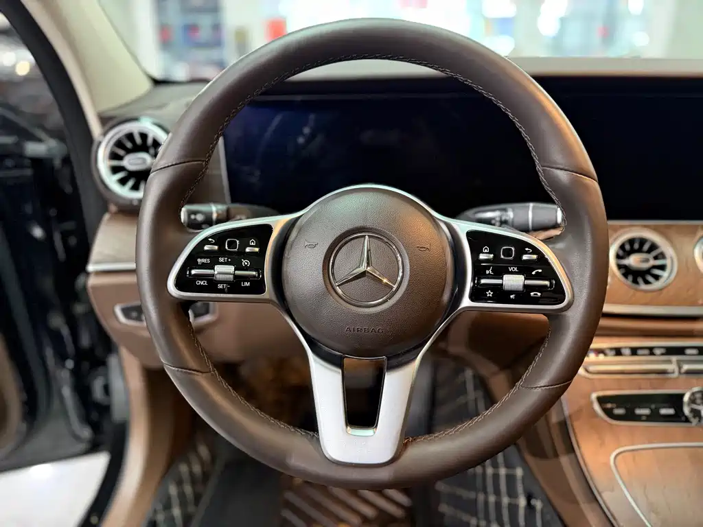 Mercedes-Benz E-Class 2019 E 200 L купить на сайте DeffCars