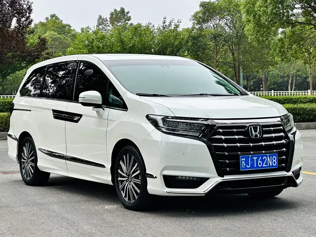 Alison 2022 2.0L e:HEV Extreme Edition купить на сайте DeffCars