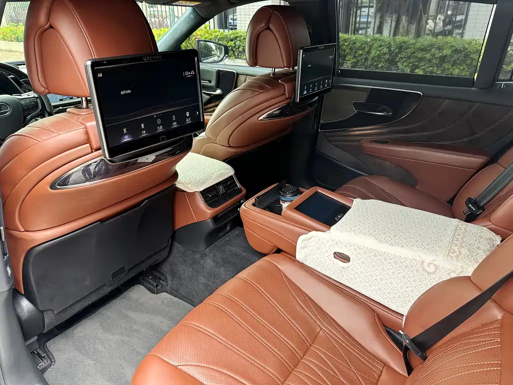 Lexus LS 2018 500h Executive Edition National V купить на сайте DeffCars