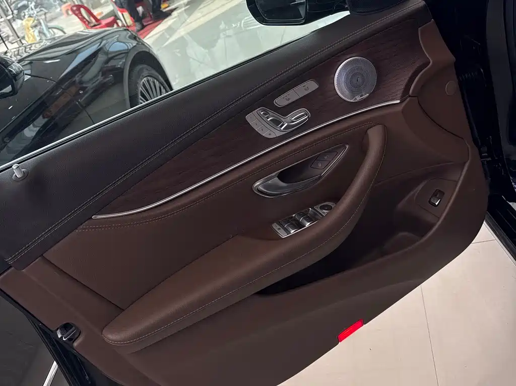 Mercedes-Benz E-Class 2021 E 300 L Luxury Model купить на сайте DeffCars