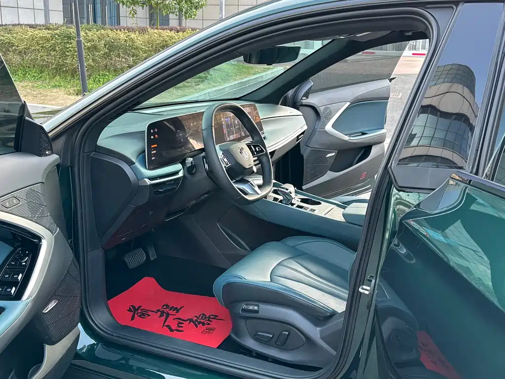 MG7 2025 2.0T Trophy+ Super Sports Edition купить на сайте DeffCars