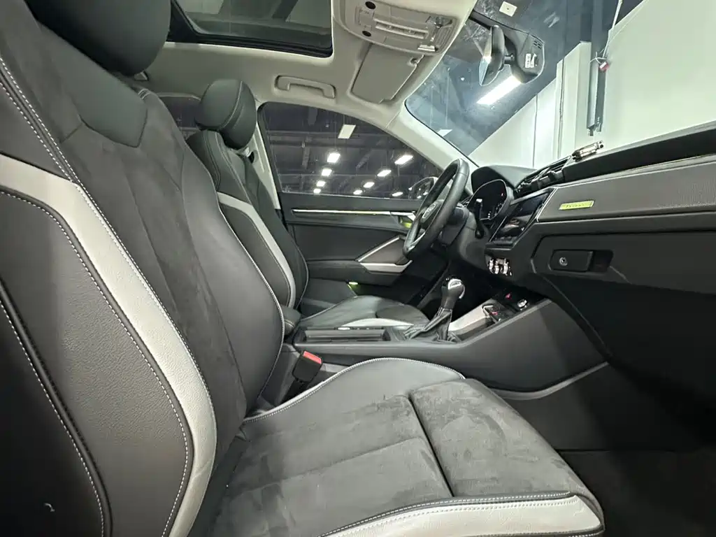 Audi Q3 2022 35 TFSI Fashionable and Dynamic купить на сайте DeffCars
