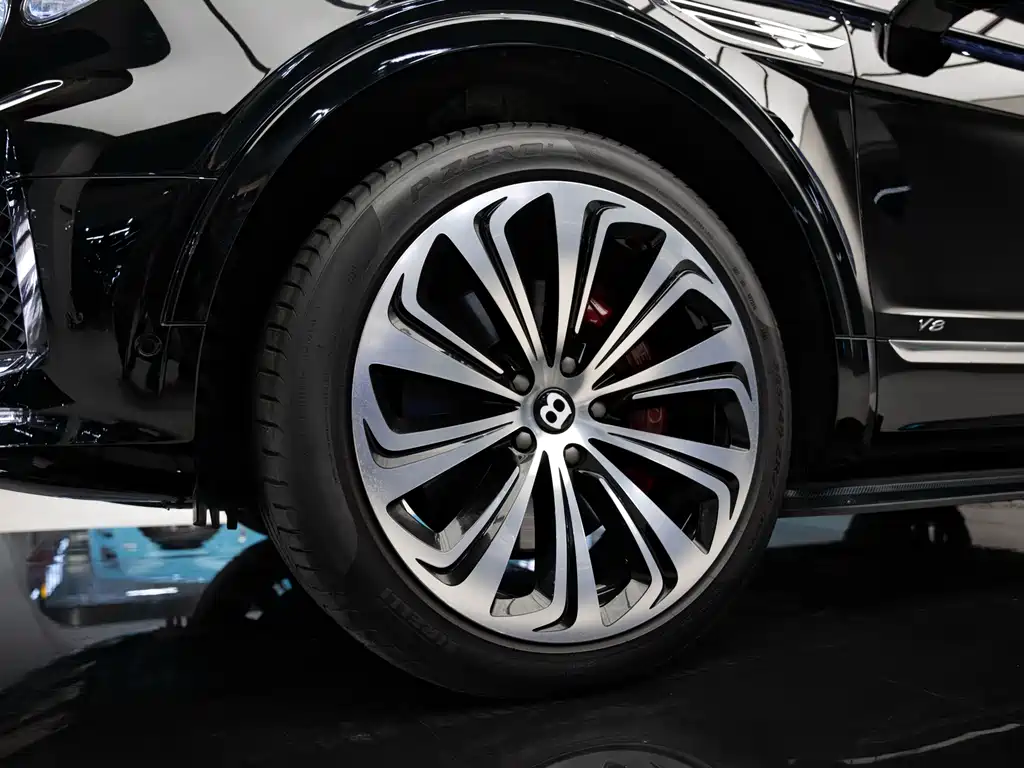 Bentayga 2022 4.0T V8 купить на сайте DeffCars