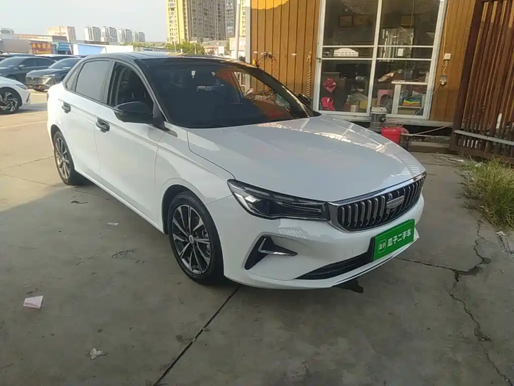 Emgrand 2025 4th generation 1.5L CVT premium model купить на сайте DeffCars