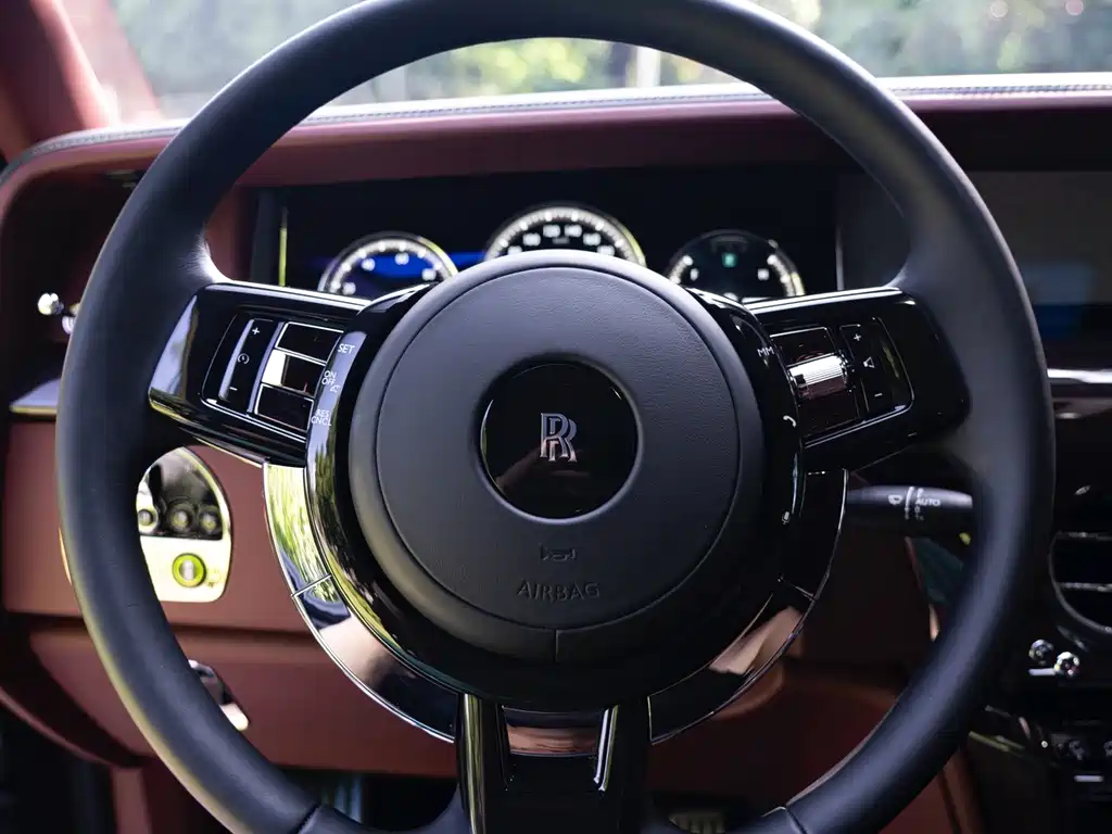 Phantom 2018 6.7T Long Wheelbase Edition купить на сайте DeffCars