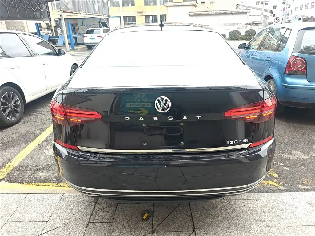 Passat 2019 330TSI Elite Edition National VI купить на сайте DeffCars