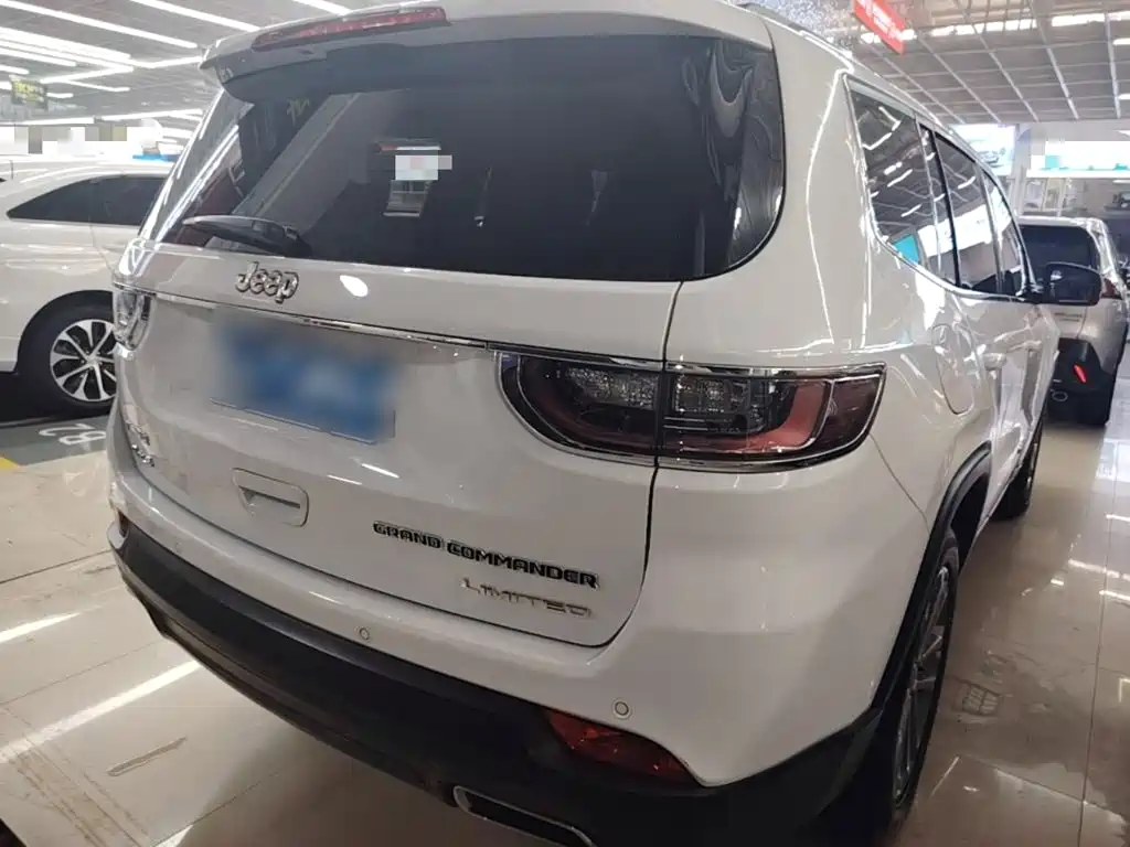 Grand Commander 2018 2.0T 4WD Premium Edition National V купить на сайте DeffCars