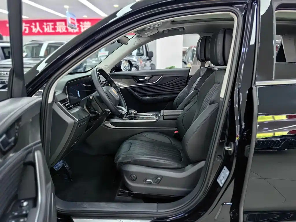 Red Flag Hongqi HS5 2023款 2.0T 旗享Pro版 купить на сайте DeffCars