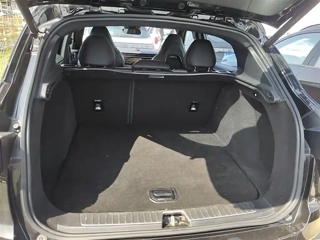 Lynk & Co 01 2023 1.5TD EM-F AM купить на сайте DeffCars