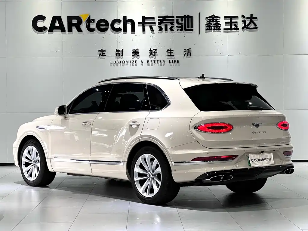 Bentayga plug-in hybrid 2021 3.0T PHEV купить на сайте DeffCars