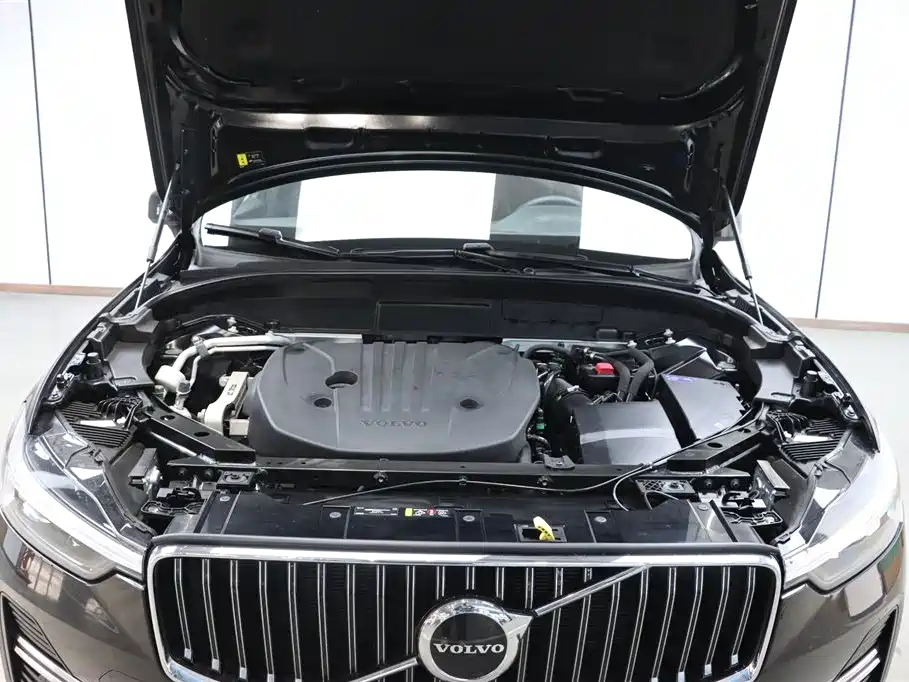 Volvo XC60 2024 B5 four-wheel drive Zhiyuan Deluxe Edition купить на сайте DeffCars