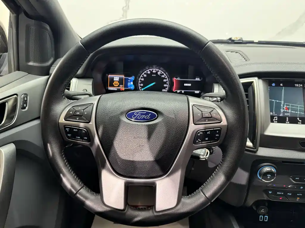 Everest 2017 2.0T gasoline automatic four-wheel drive elite version 5 seats купить на сайте DeffCars